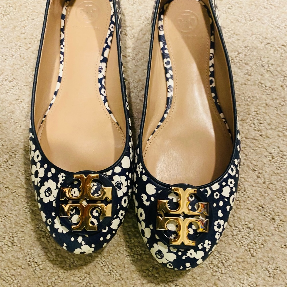 Tory Burch floral flats. S- 8.5. Worn once.